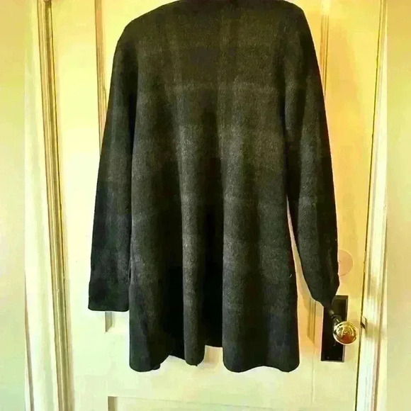 Eileen Fisher 100% wool Plaid Sweater Jacket Safety Pin Closure Detail  size XS - Picture 6 of 7